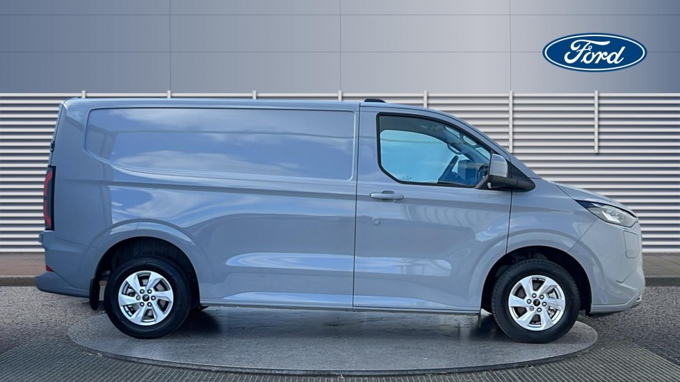 Ford Transit Custom E-320 L1 Rwd 160kW 65kWh H1 Van Limited Auto - Image 5