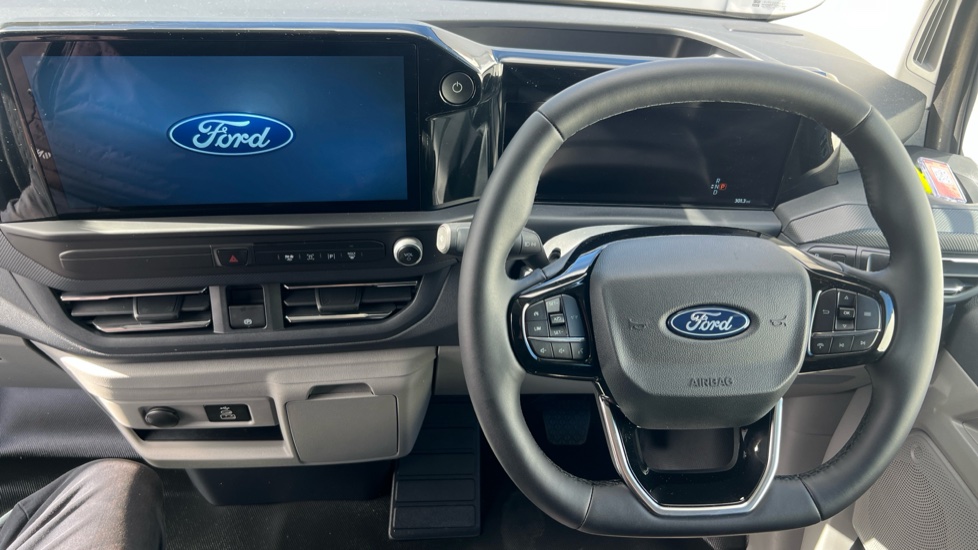 Ford Transit Custom E-320 L1 Rwd 160kW 65kWh H1 Van Limited Auto - Image 10