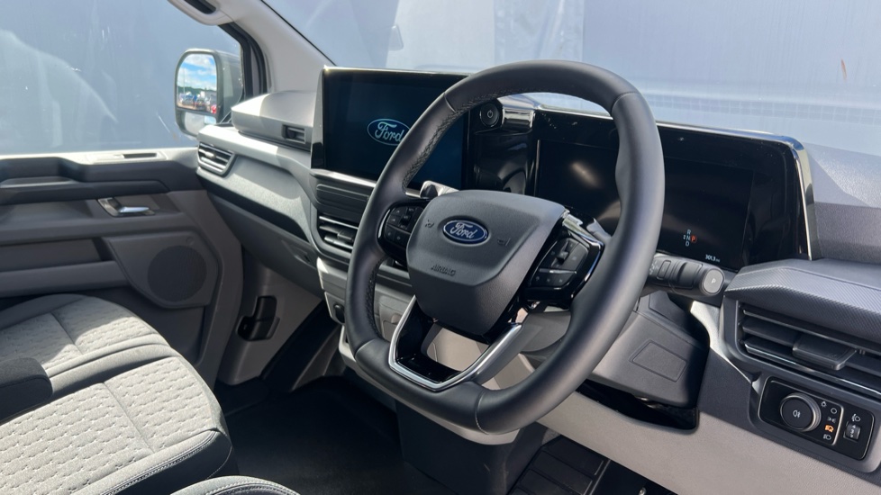 Ford Transit Custom E-320 L1 Rwd 160kW 65kWh H1 Van Limited Auto - Image 11