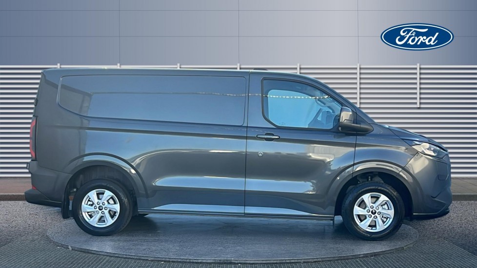 Ford Transit Custom E-320 L1 Rwd 160kW 65kWh H1 Van Limited Auto - Image 5