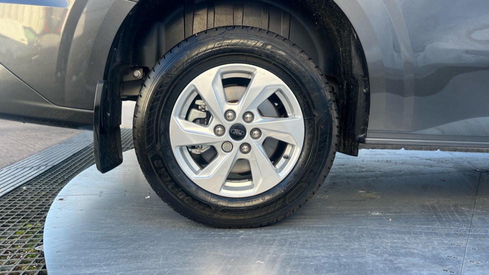 Ford Transit Custom E-320 L1 Rwd 160kW 65kWh H1 Van Limited Auto - Image 7