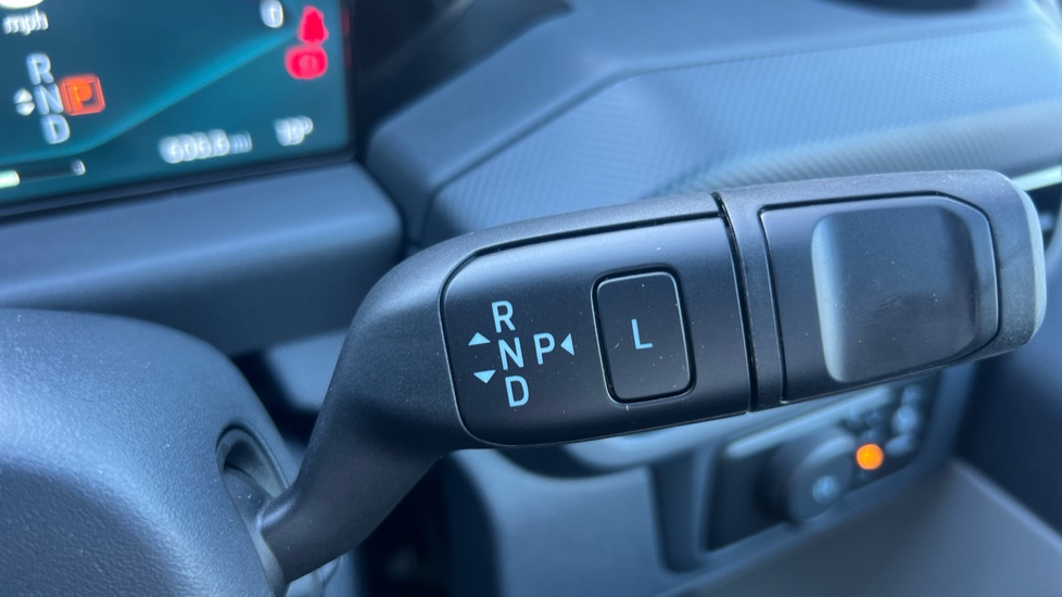 Ford Transit Custom E-320 L1 Rwd 160kW 65kWh H1 Van Limited Auto - Image 13