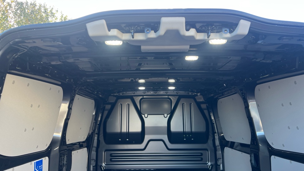 Ford Transit Custom E-320 L1 Rwd 160kW 65kWh H1 Van Limited Auto - Image 22