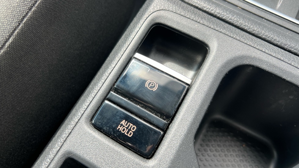 Ford Transit Connect 240 L2 Diesel 2.0 EcoBlue 122ps Trend Van Auto - Image 29