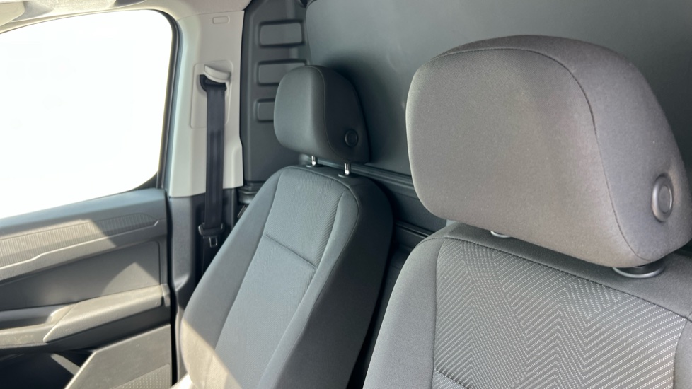 Ford Transit Connect 240 L2 Diesel 2.0 EcoBlue 122ps Trend Van Auto - Image 15