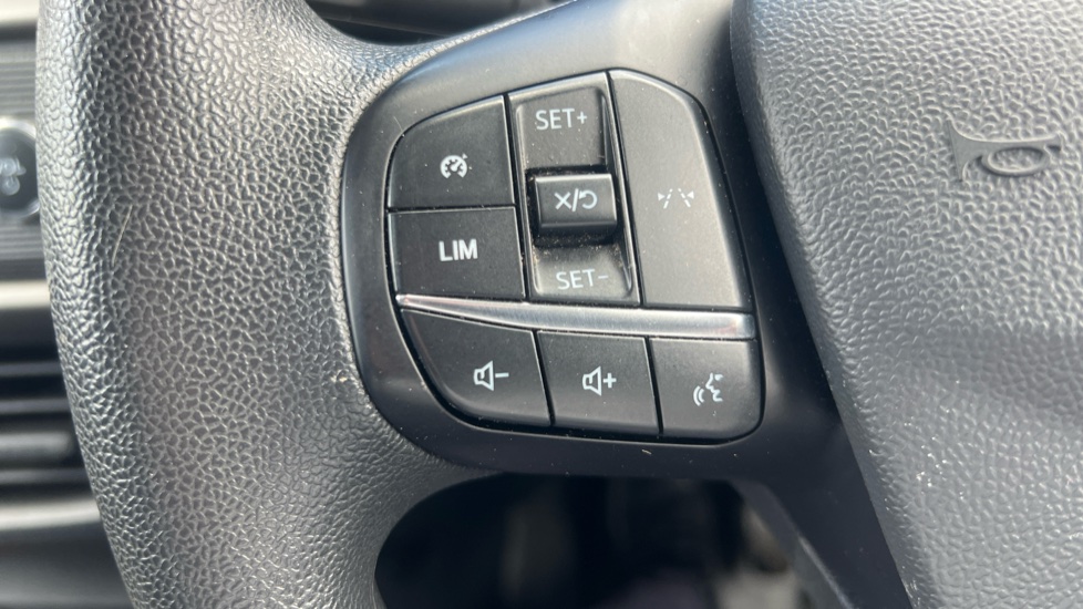 Ford Transit Courier Petrol 1.0 EcoBoost Leader Van - Image 30