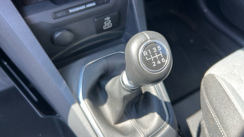 Ford Transit Courier Petrol 1.0 EcoBoost 125ps Limited Van - Image 13