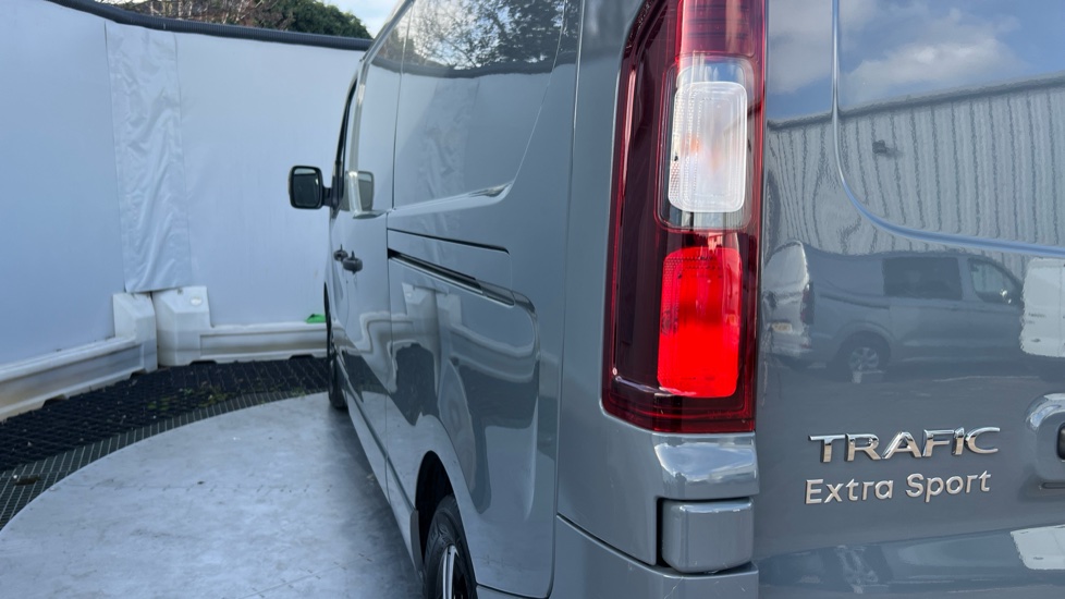 Renault Trafic Lwb Diesel LL30 Blue dCi 170 Extra Sport [Safety] Van EAG9 - Image 27