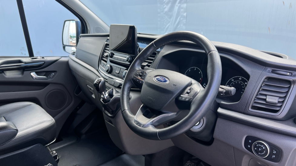 Ford Transit Custom 340 L1 Diesel Fwd 2.0 EcoBlue 130ps Low Roof Trail Van - Image 11