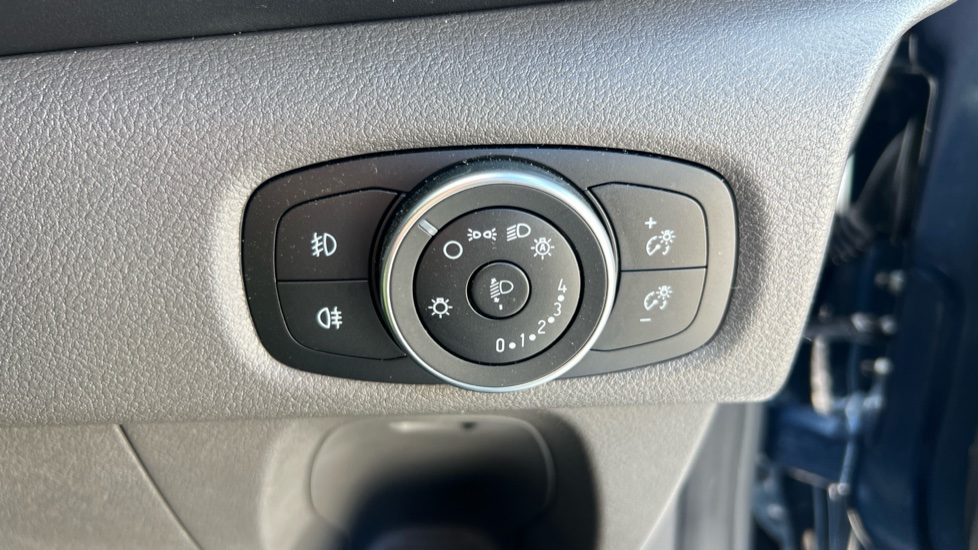 Ford Transit Custom 340 L1 Diesel Fwd 2.0 EcoBlue 130ps Low Roof Trail Van - Image 36
