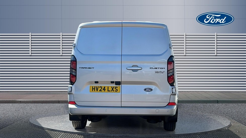Ford Transit Custom 300 L1 Diesel Fwd 2.0 EcoBlue 136ps H1 Van Limited - Image 6