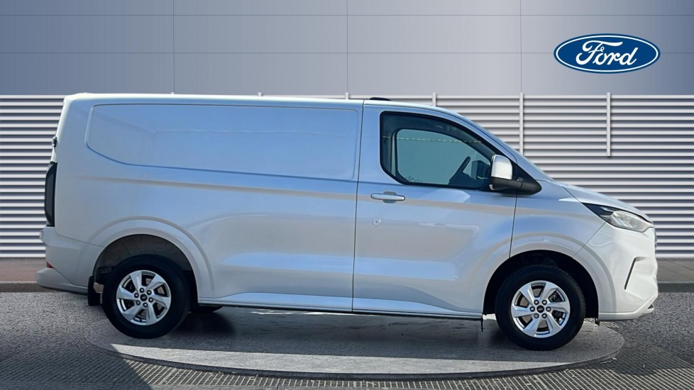 Ford Transit Custom 300 L1 Diesel Fwd 2.0 EcoBlue 136ps H1 Van Limited - Image 5