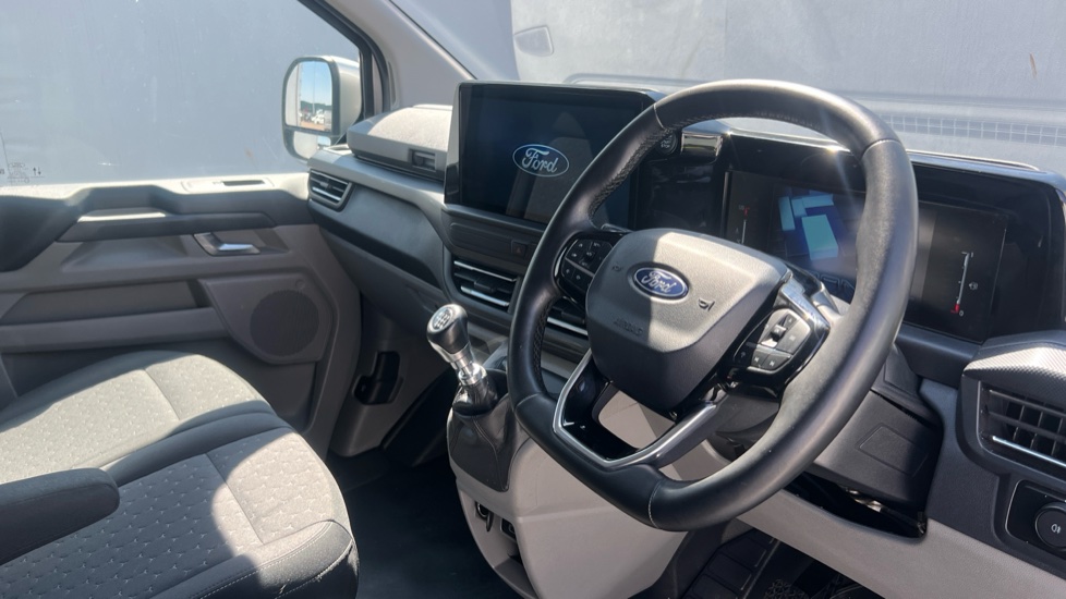 Ford Transit Custom 300 L1 Diesel Fwd 2.0 EcoBlue 136ps H1 Van Limited - Image 11