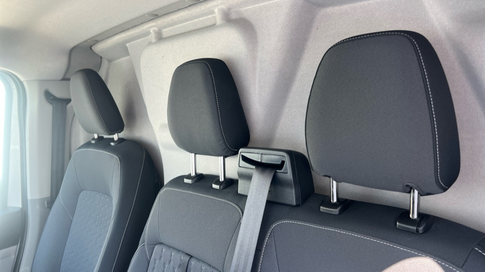 Ford Transit Custom 300 L1 Diesel Fwd 2.0 EcoBlue 136ps H1 Van Limited - Image 15