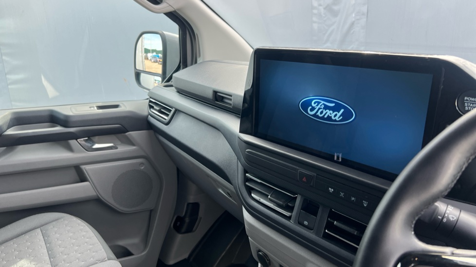 Ford Transit Custom 320 L1 Diesel Fwd 2.0 EcoBlue 136ps H1 Van Limited Auto - Image 14
