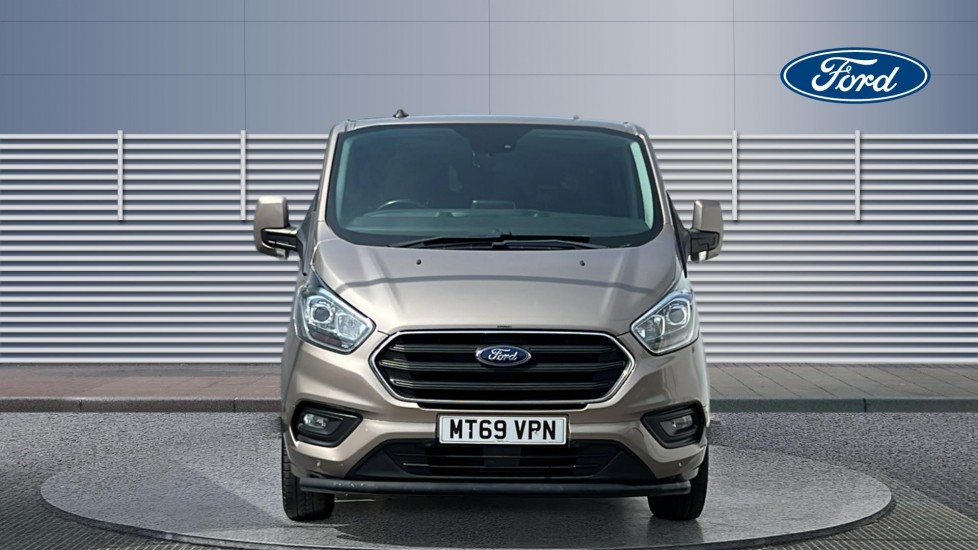 Ford Transit Custom 300 L1 Diesel Fwd 2.0 EcoBlue 130ps Low Roof D/Cab Limited Van Auto - Image 3