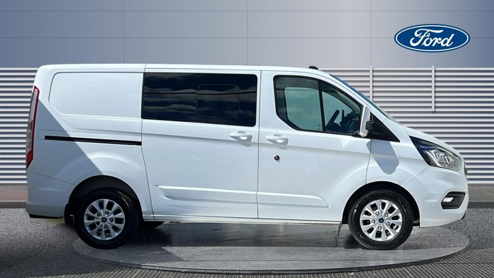 Ford Transit Custom 300 L1 Diesel Fwd 2.0 EcoBlue 170ps Low Roof D/Cab Limited Van Auto - Image 5
