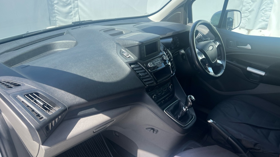 Ford Transit Connect 250 L2 Diesel 1.5 EcoBlue 120ps Limited Van - Image 9