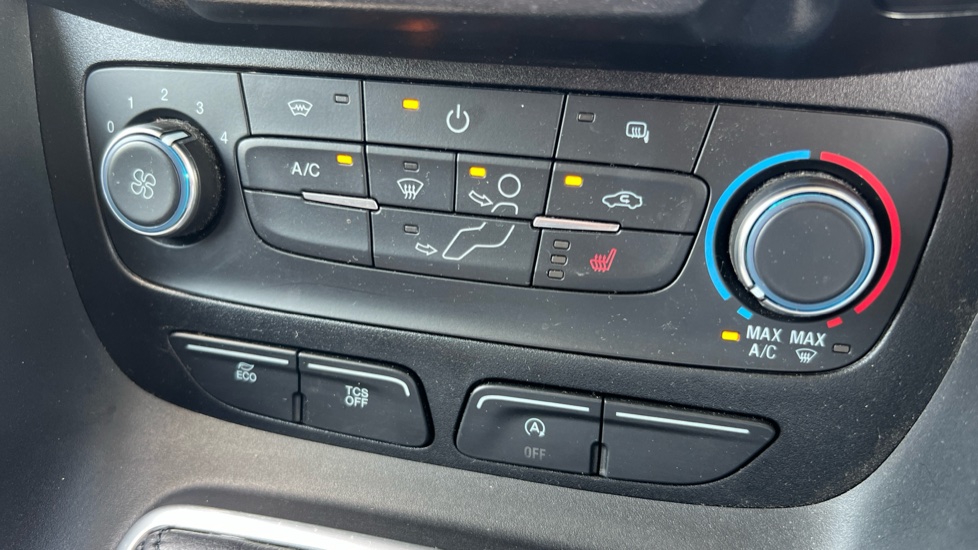 Ford Transit Connect 250 L2 Diesel 1.5 EcoBlue 120ps Limited Van - Image 24