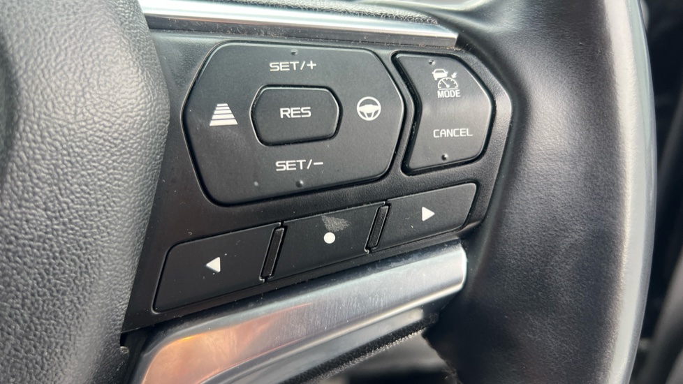 Isuzu D-Max Diesel 1.9 DL40 Double Cab 4x4 Auto - Image 35