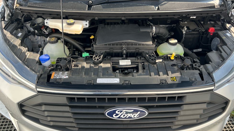 Ford Transit Custom 320 L1 Petrol Fwd 2.5 PHEV 232ps H1 Van Trend Auto - Image 8