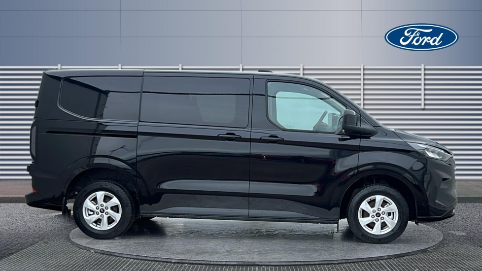 Ford Transit Custom 320 L1 Diesel Fwd 2.0 EcoBlue 150ps H1 Double Cab Van Limited - Image 5