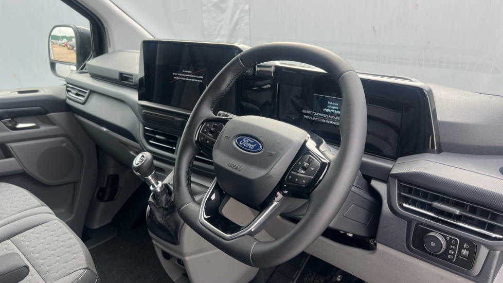 Ford Transit Custom 320 L1 Diesel Fwd 2.0 EcoBlue 150ps H1 Double Cab Van Limited - Image 11