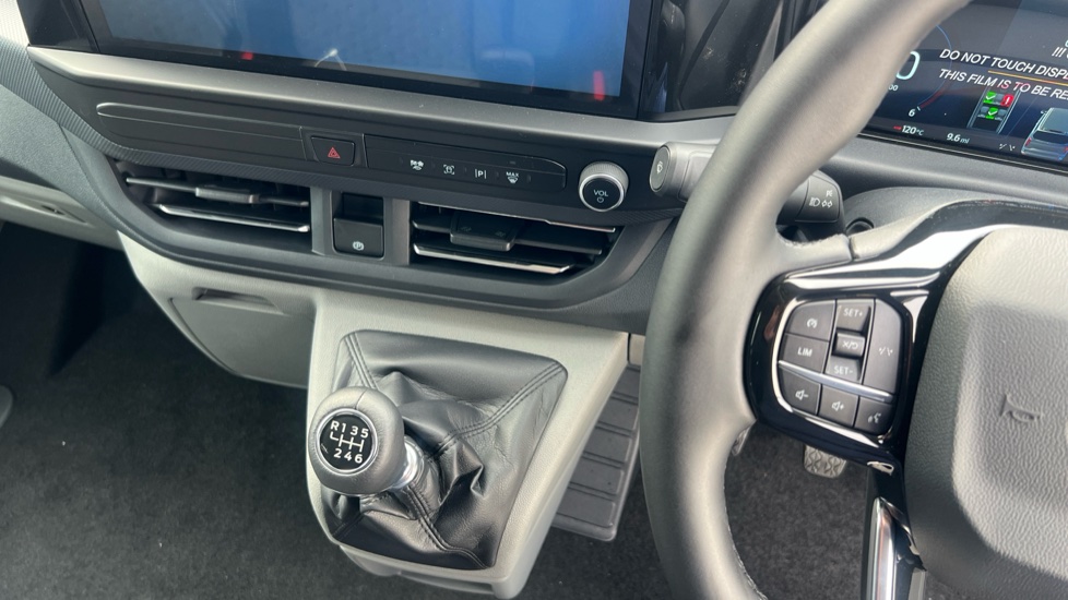 Ford Transit Custom 320 L1 Diesel Fwd 2.0 EcoBlue 150ps H1 Double Cab Van Limited - Image 14