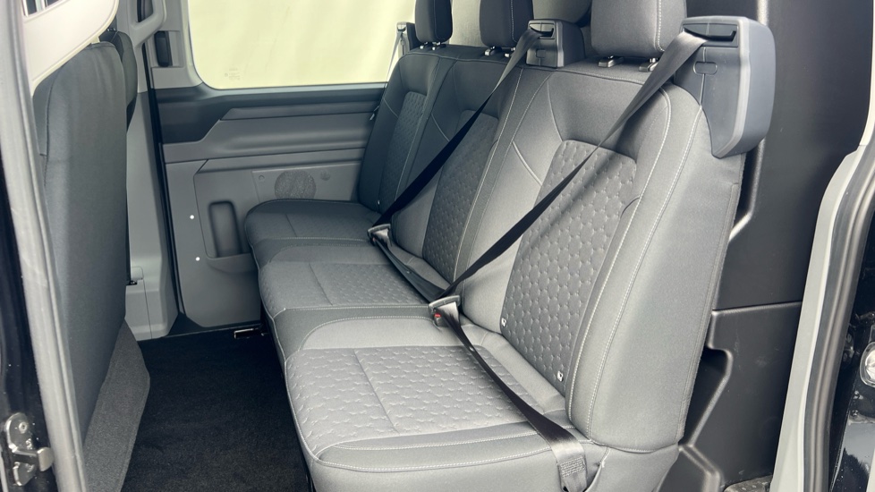 Ford Transit Custom 320 L1 Diesel Fwd 2.0 EcoBlue 150ps H1 Double Cab Van Limited - Image 16