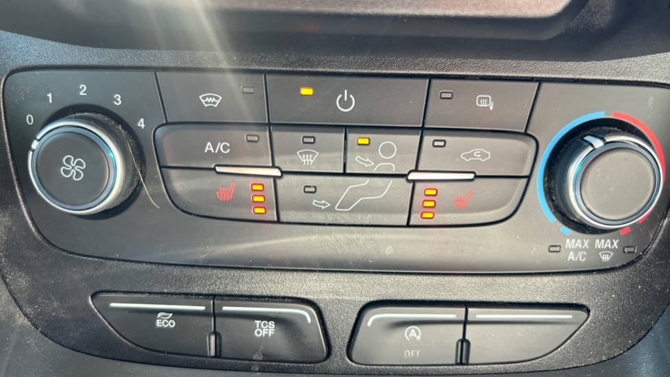 Ford Transit Connect 240 L1 Diesel 1.5 EcoBlue 100ps Limited Van - Image 21