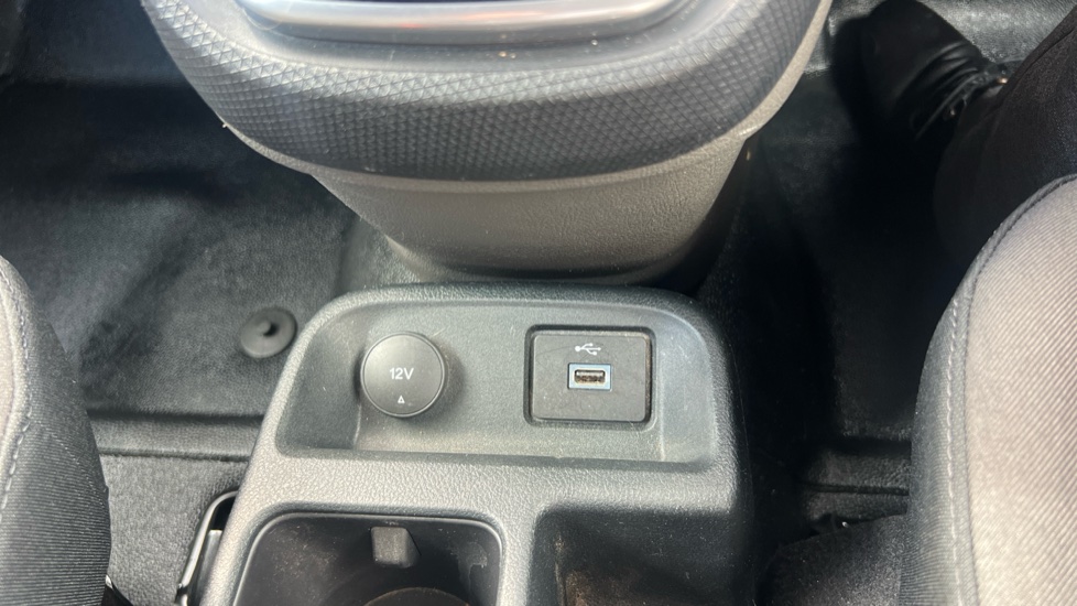 Ford Transit Connect 240 L1 Diesel 1.5 EcoBlue 100ps Limited Van - Image 25