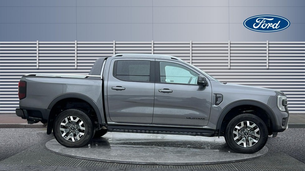 Ford Ranger Petrol Pick Up D/Cab Wildtrak 2.3 EcoBoost PHEV 281 Auto - Image 5