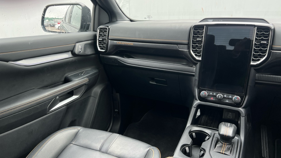 Ford Ranger Petrol Pick Up D/Cab Wildtrak 2.3 EcoBoost PHEV 281 Auto - Image 14