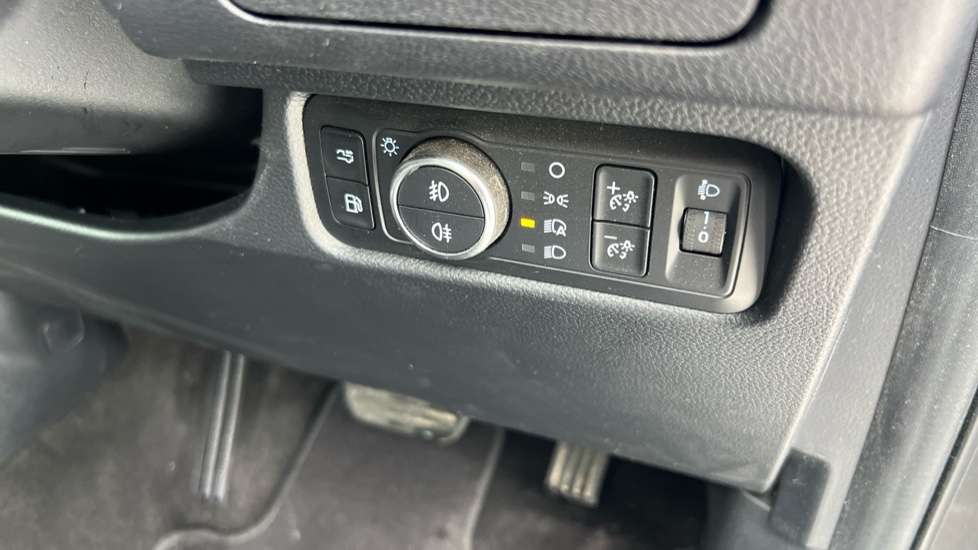Ford Ranger Petrol Pick Up D/Cab Wildtrak 2.3 EcoBoost PHEV 281 Auto - Image 37