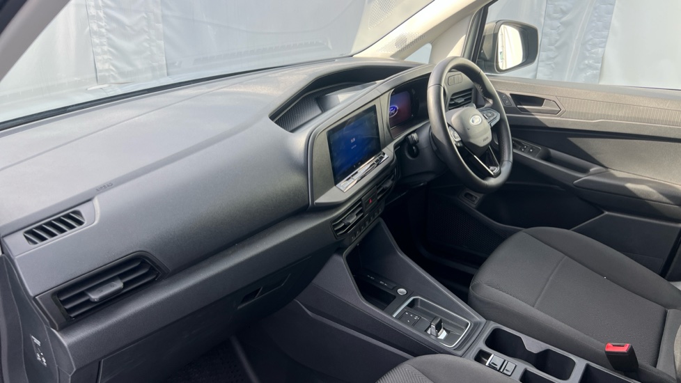 Ford Transit Connect 250 L2 Petrol 1.5 EcoBoost PHEV 150 Trend Van Auto - Image 9