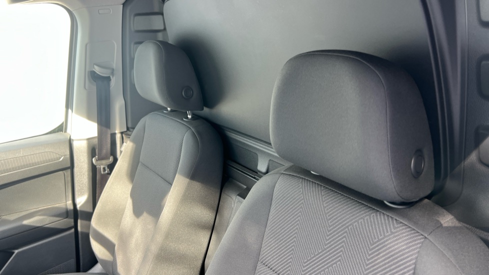 Ford Transit Connect 250 L2 Petrol 1.5 EcoBoost PHEV 150 Trend Van Auto - Image 15