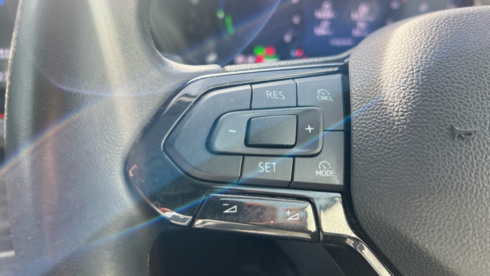 Ford Transit Connect 250 L2 Petrol 1.5 EcoBoost PHEV 150 Trend Van Auto - Image 33