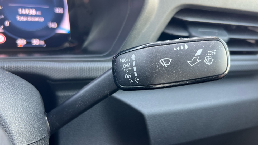 Ford Transit Connect 250 L2 Petrol 1.5 EcoBoost PHEV 150 Trend Van Auto - Image 35
