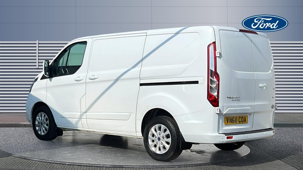 Ford Transit Custom 280 L1 Diesel Fwd 2.0 EcoBlue 130ps Low Roof Limited Van - Image 2