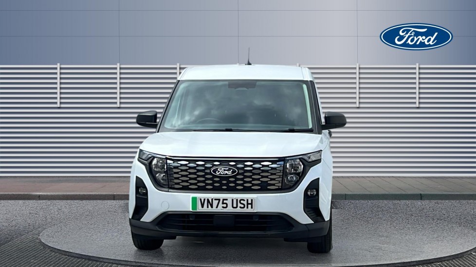 Ford Transit Courier E-Transit Courier 100kW 43kWh Trend Van Auto - Image 3