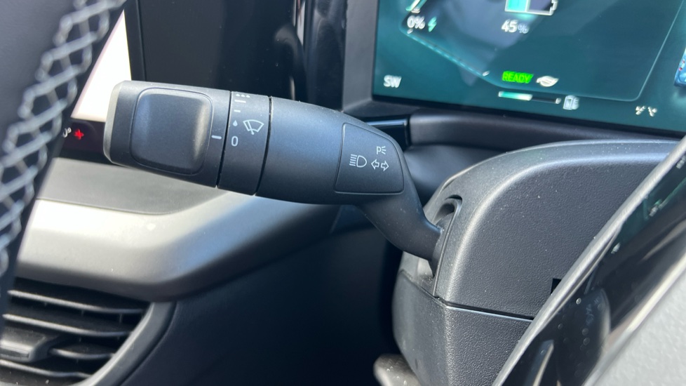 Ford Transit Courier E-Transit Courier 100kW 43kWh Trend Van Auto - Image 33