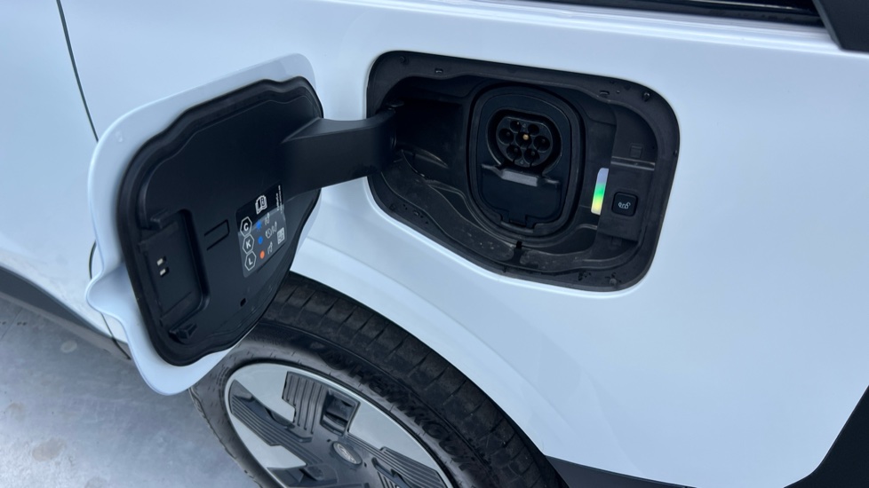 Ford Transit Courier E-Transit Courier 100kW 43kWh Trend Van Auto - Image 37