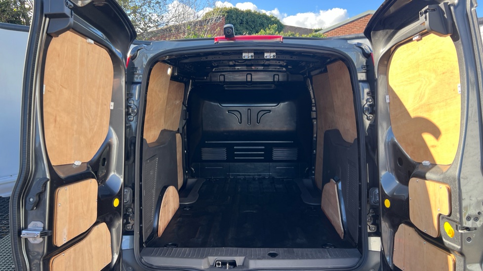 Ford Transit Connect 250 L2 Diesel 1.5 EcoBlue 120ps Limited Van - Image 4