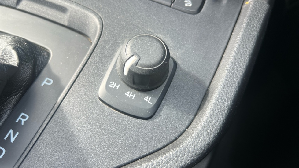 Ford Ranger Diesel Pick Up Double Cab Wildtrak 2.0 EcoBlue 213 Auto - Image 32