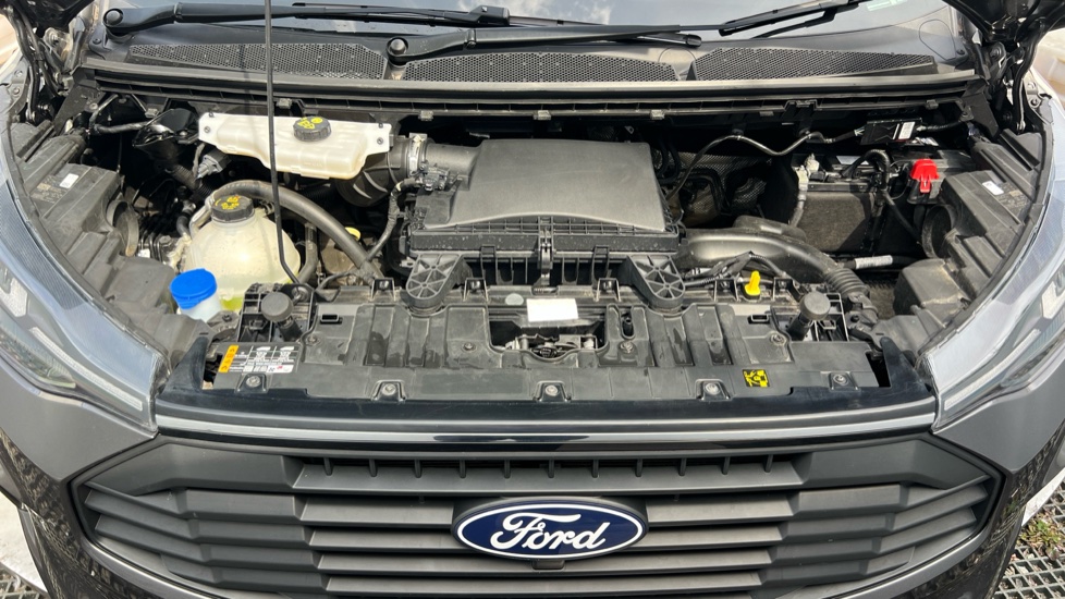Ford Transit Custom 300 L1 Diesel Fwd 2.0 EcoBlue 136ps H1 Van Limited - Image 8