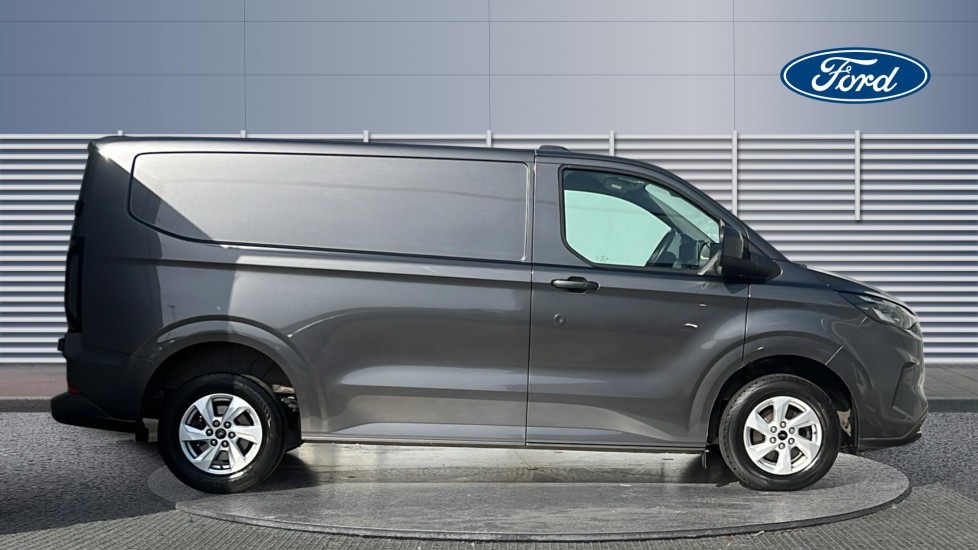 Ford Transit Custom 300 L1 Diesel Fwd 2.0 EcoBlue 136ps H1 Van Limited - Image 5