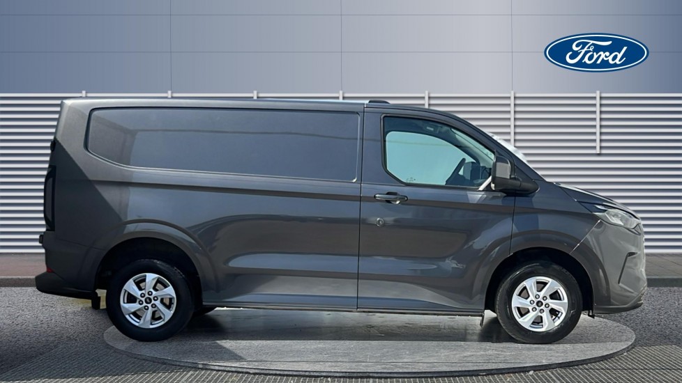 Ford Transit Custom 300 L1 Diesel Fwd 2.0 EcoBlue 136ps H1 Van Limited - Image 5