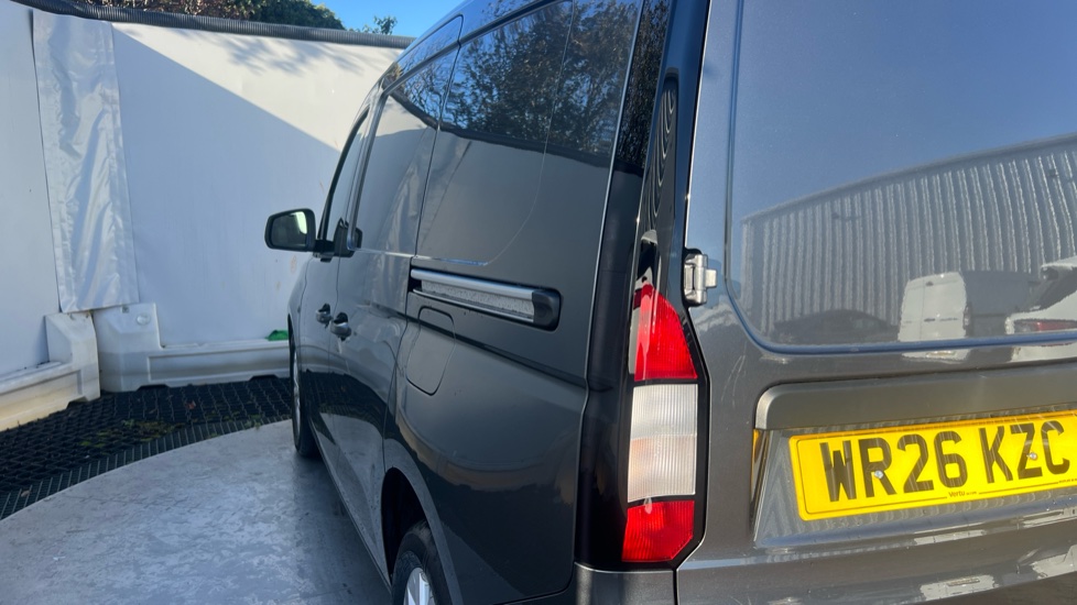 Ford Transit Connect 230 L1 Diesel 2.0 EcoBlue 122ps Limited Van Auto - Image 35