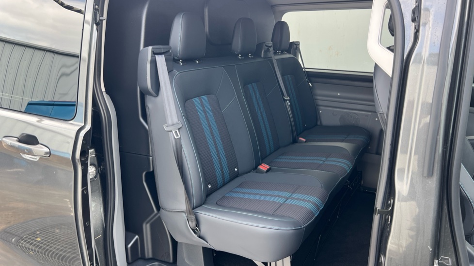Ford Transit Custom 320 L2 Diesel Fwd 2.0 EcoBlue 170ps H1 Double Cab Van Sport Auto - Image 41