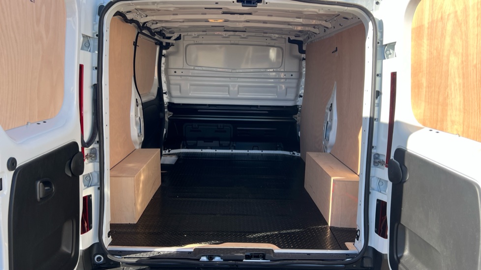 Renault Trafic Swb Diesel SL30 Blue dCi 150 Advance [Safety] Van EAG9 - Image 4